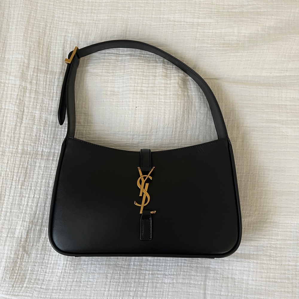 🚫SOLD🚫 Saint Laurent LE 5 À 7